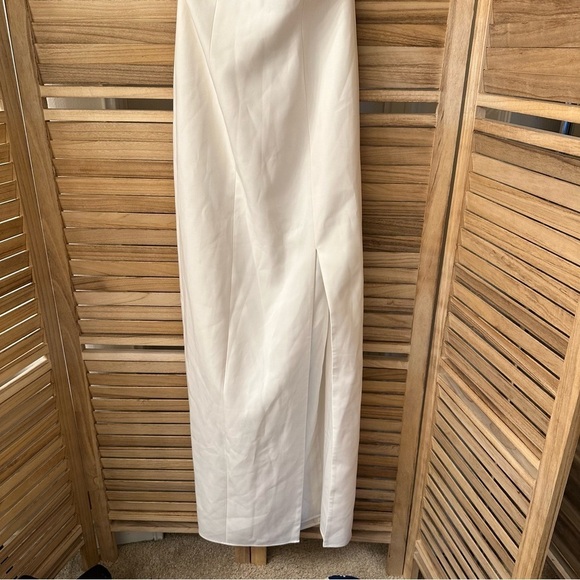 Lovers and Friends Nieve Maxi Dress Gown  in White size S - Picture 7 of 8